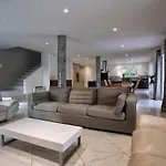 וילה 300m2 Piscine Chauffee Et Jacuzzi-spa De Nage